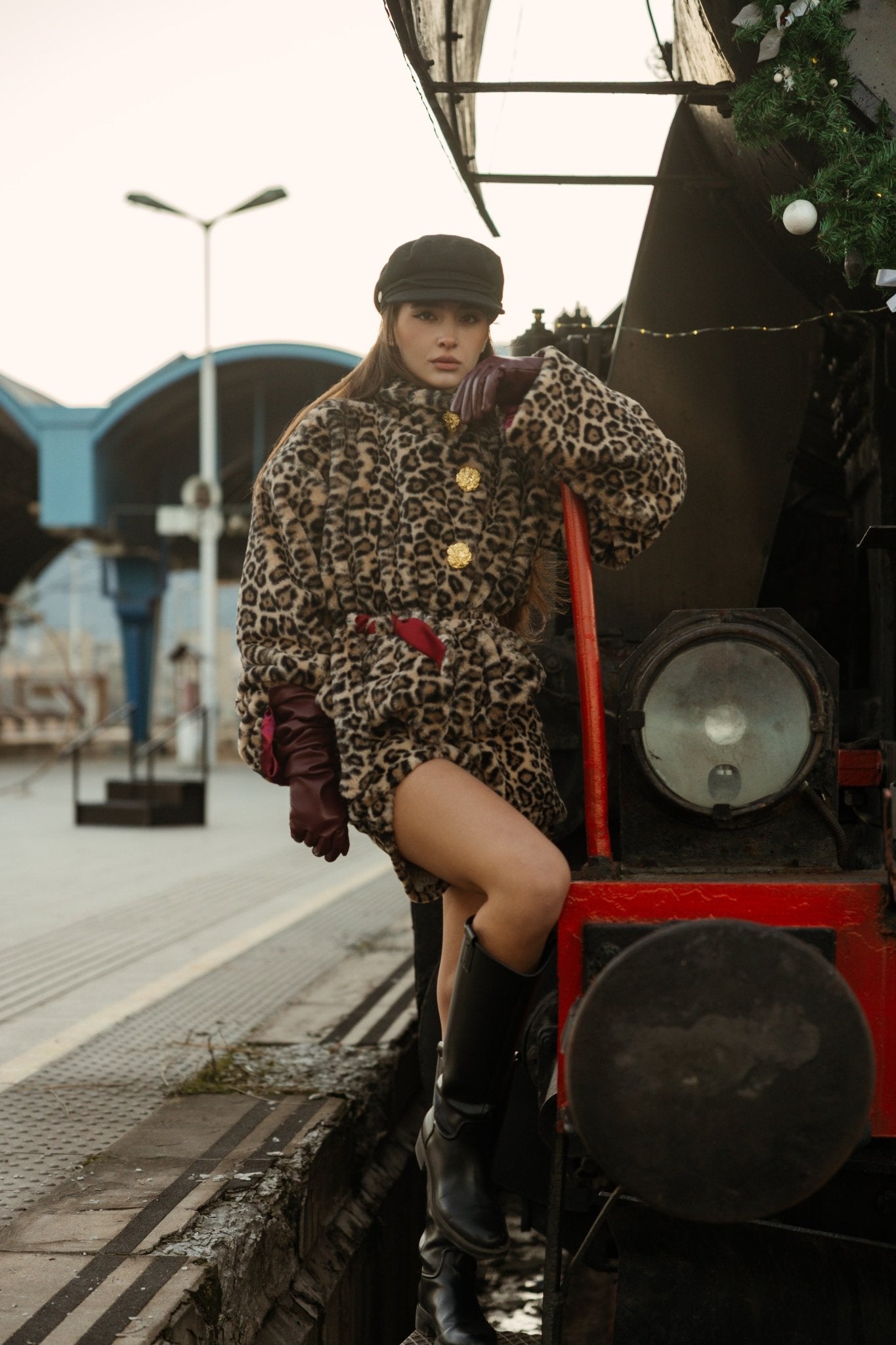 Leopard Fur Jacket - Shorts - Image 3