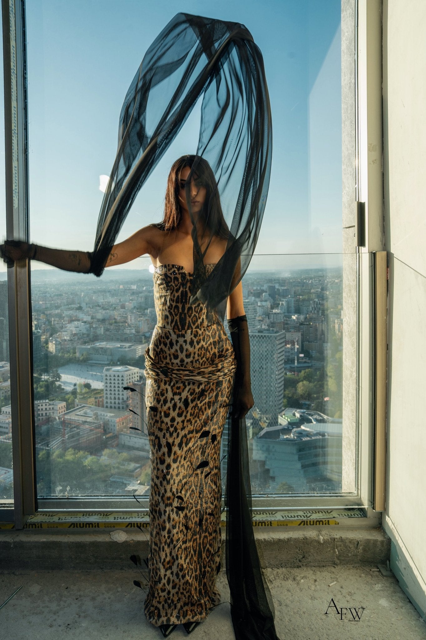 Feather dress - Image 4