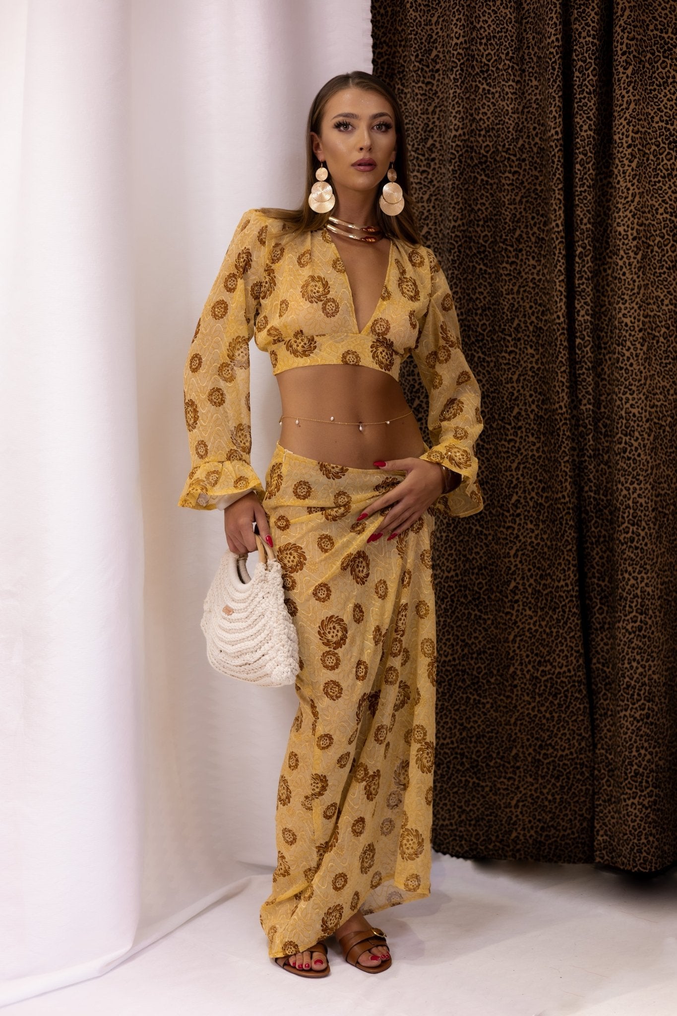 Aurette Embroidered Set