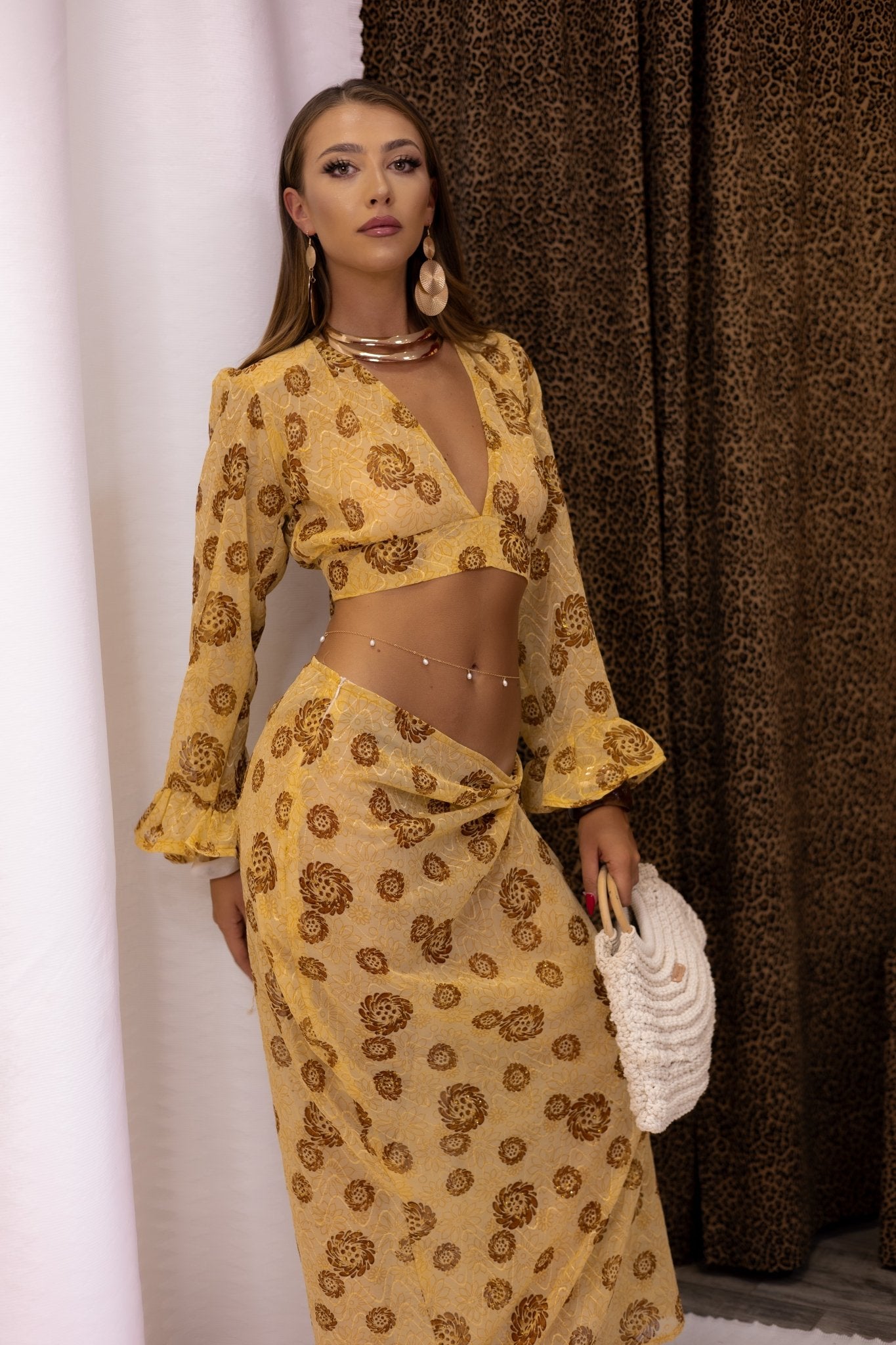 Aurette Embroidered Set - Image 3